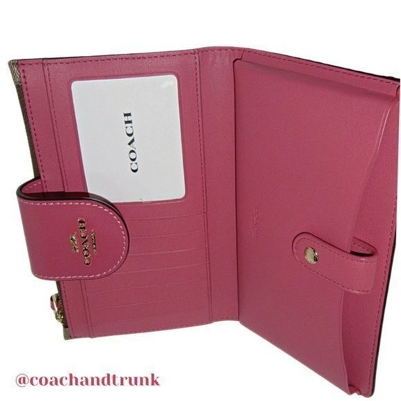 COACH Tech Phone Wallet Khaki and Strawberry Haze Wrist Strap NWT - Picture 7 of 9